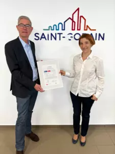 Urkunde Top-Employer 2023: Peter Giffinger  und Monika Öhlsaßer